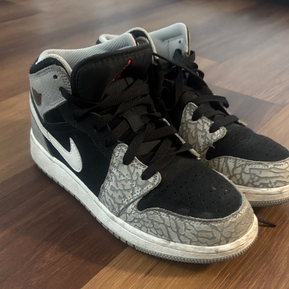 Jordan Air gray and black - Picture 1 of 5